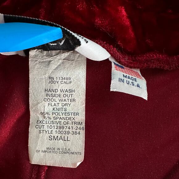 Jody California Crushed Velvet Full Skirt Small Red Whimsygoth Cosplay Holiday - Picture 7 of 8